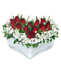 Ankarade farklı bir çiçek firması ürünü   Özel anların kalpli çiçeği Ankara çiçek gönder firması şahane ürünümüz 